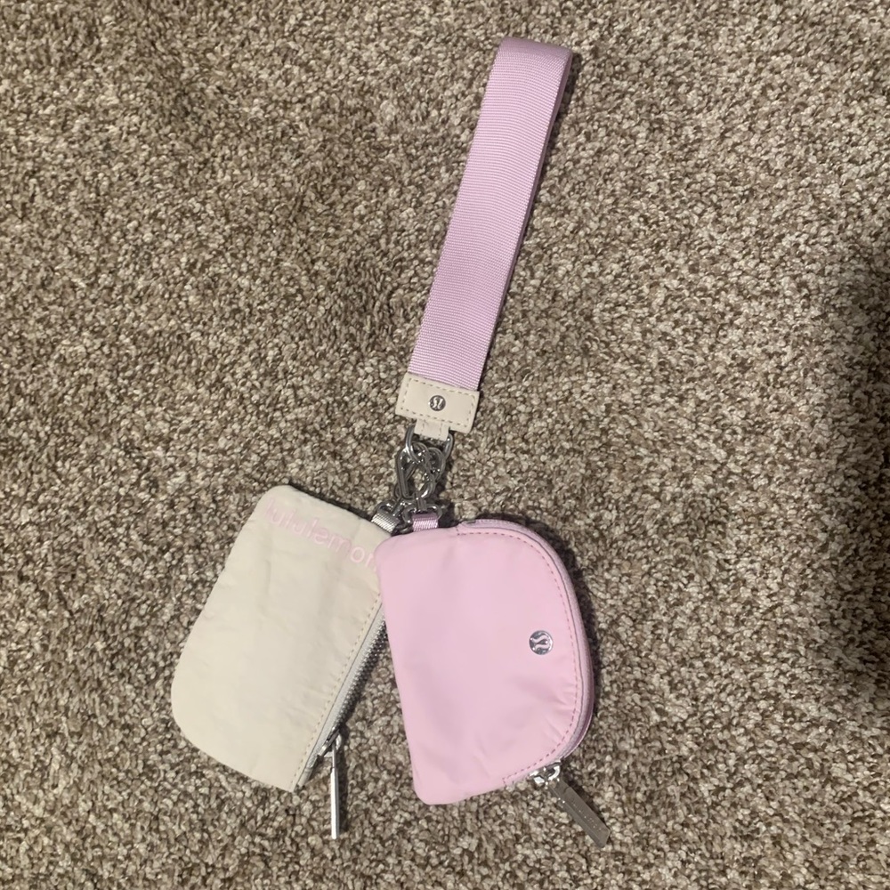 Lululemon dual pouch wristlet